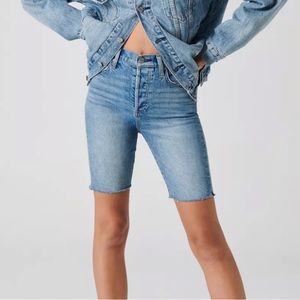 Aritzia Denim Forum The Yoko Bermuda Short Blue Size 25